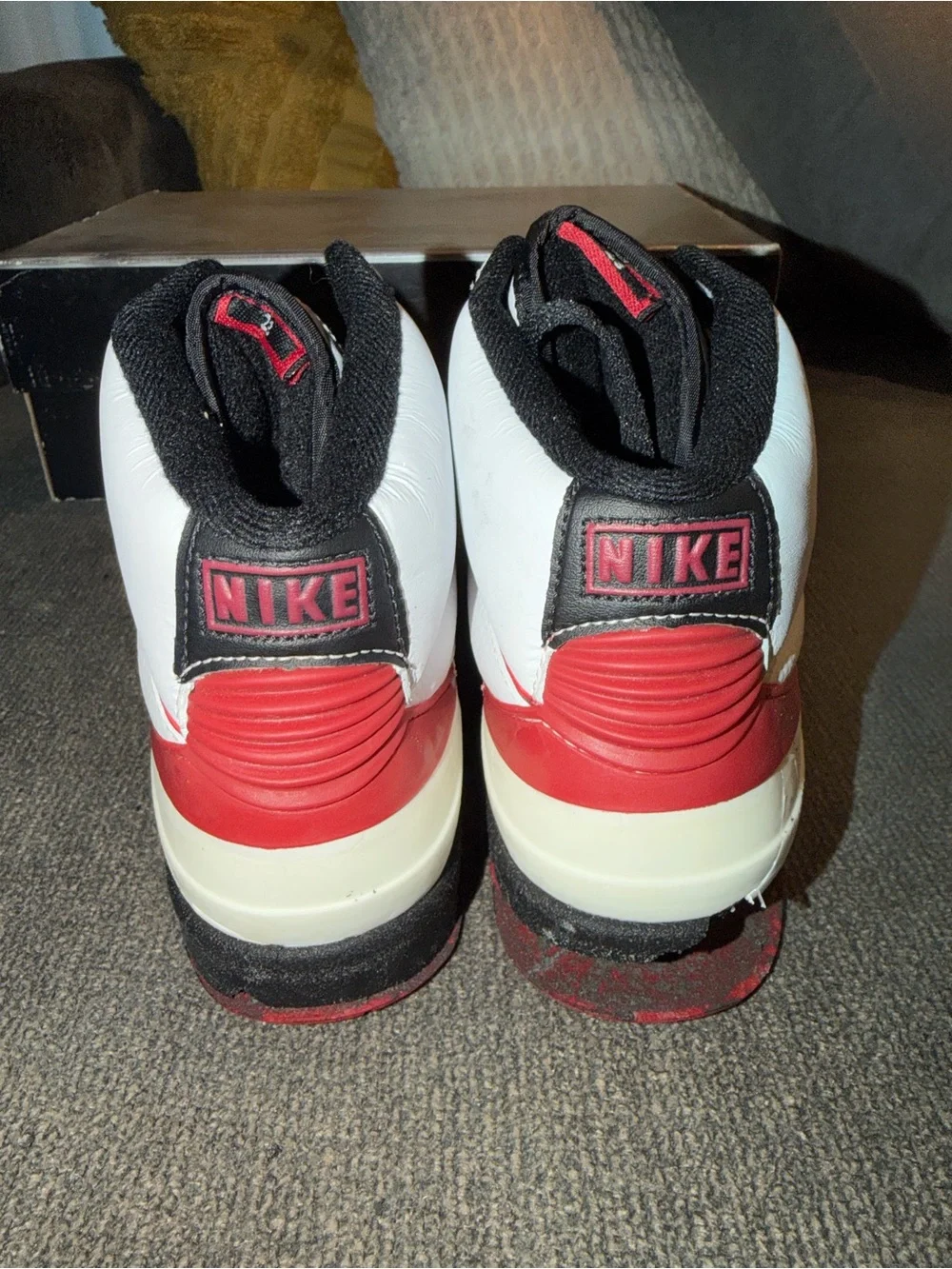 Jordan 2 Retro ‘White Varsity Red (2004)’ Size 8M